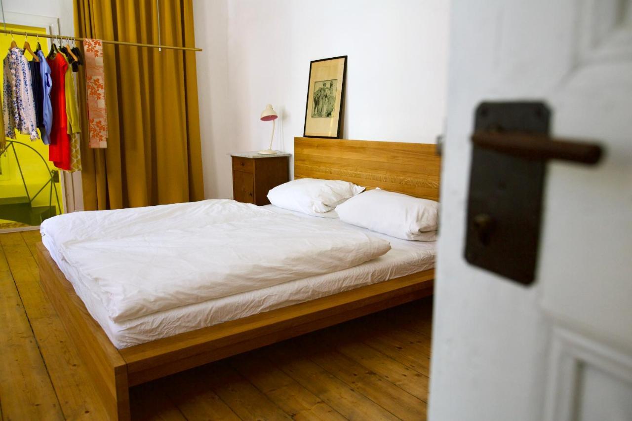 Boutique-Ferienwohnung Im Alten Weinhaus Moser Grünstadt Exteriör bild